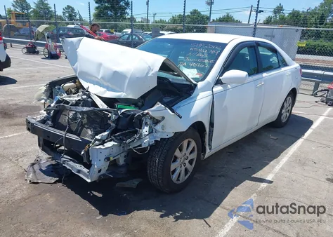 2008 Toyota Camry Le z USA, uszkodzony, nr VIN 4T1BE46K58U742789